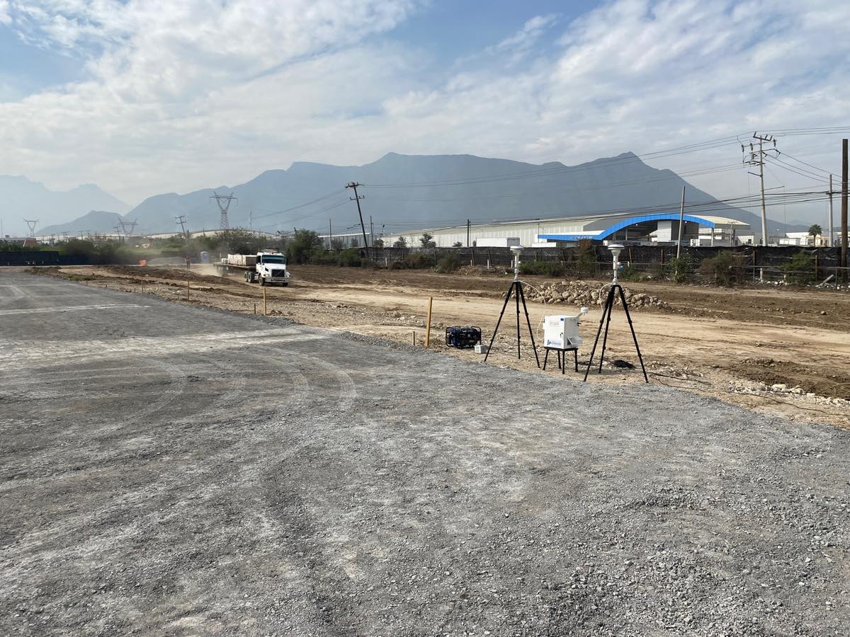 Estación de monitoreo PM10 en sitio industrial